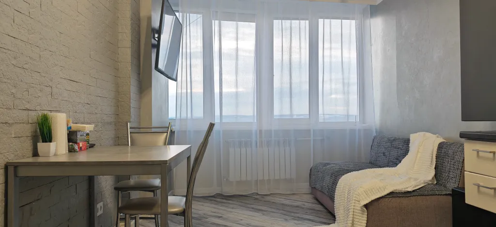 Красивая квартира с видом на реку