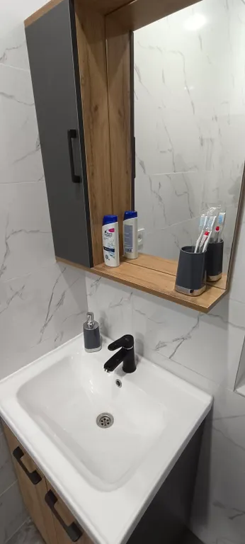 Новая квартира напротив трц апорт расположен в западное части города