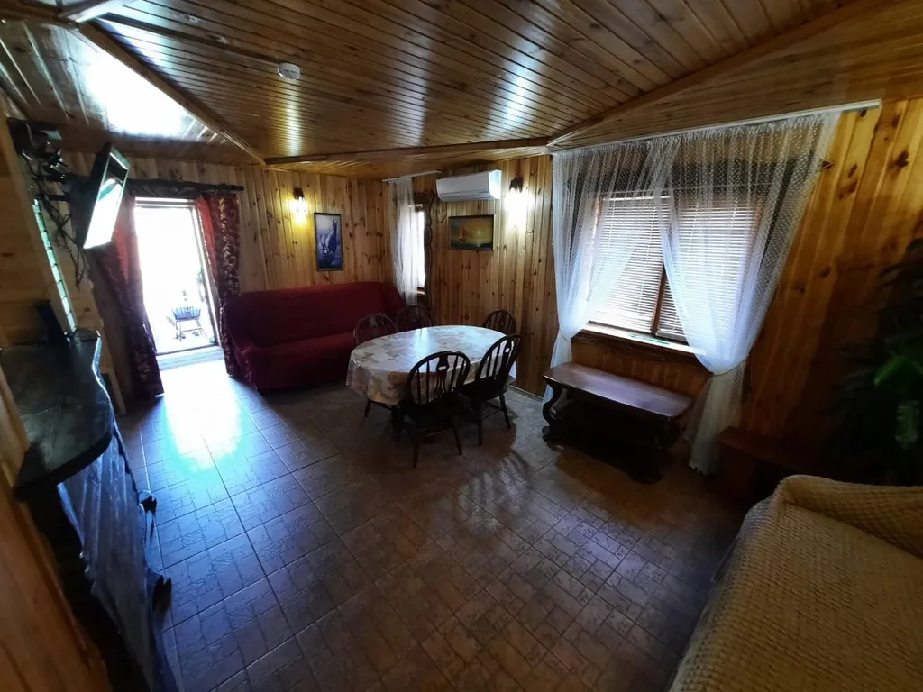 Шикарный коттедж на берегу Черного моря