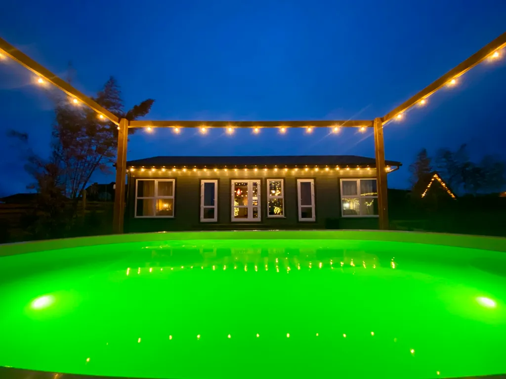 Отдельный дом со своей территорией, с баней, с мини бассейном