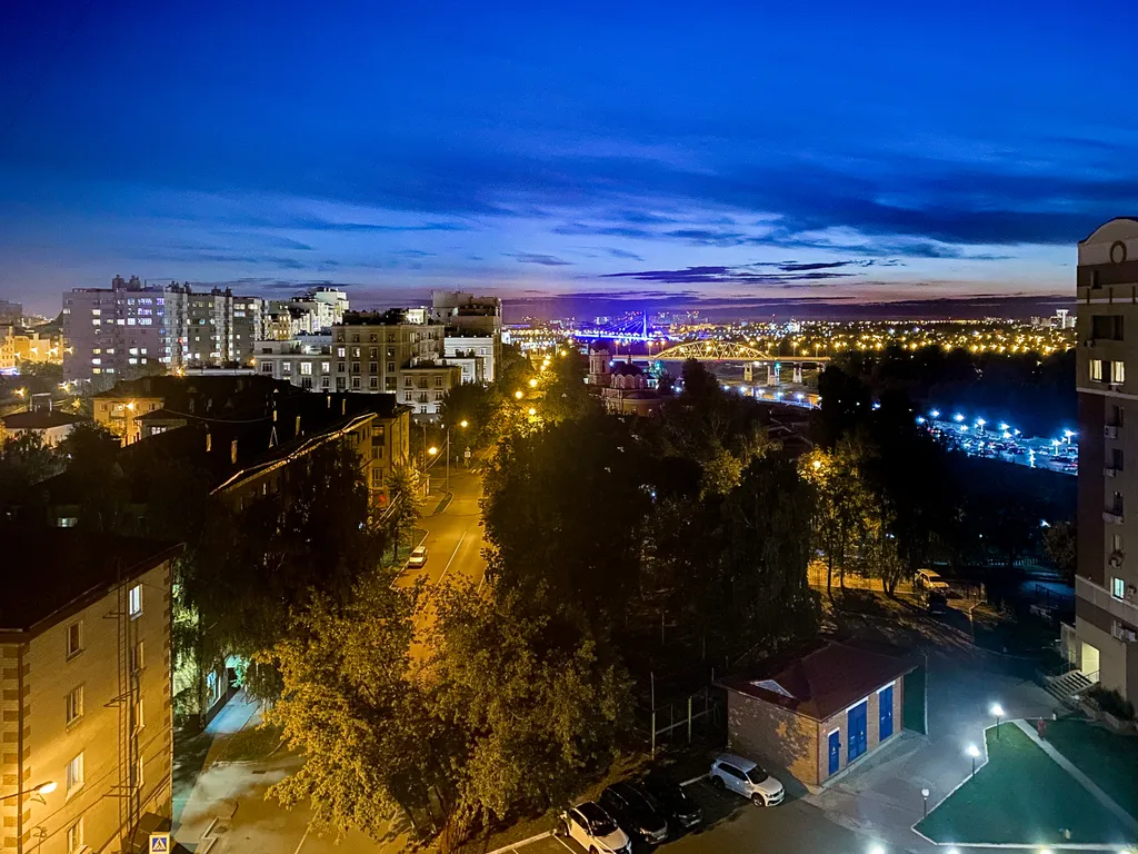 Просторная квартира в центре города с видом на реку