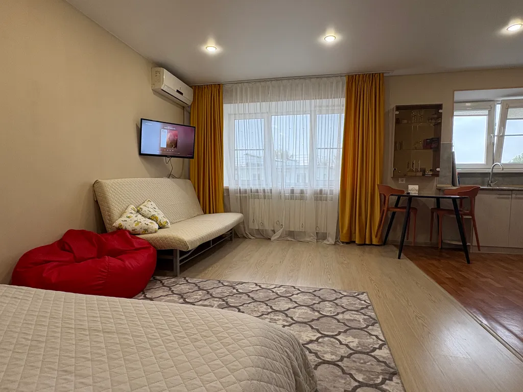 Студия на площади Победы