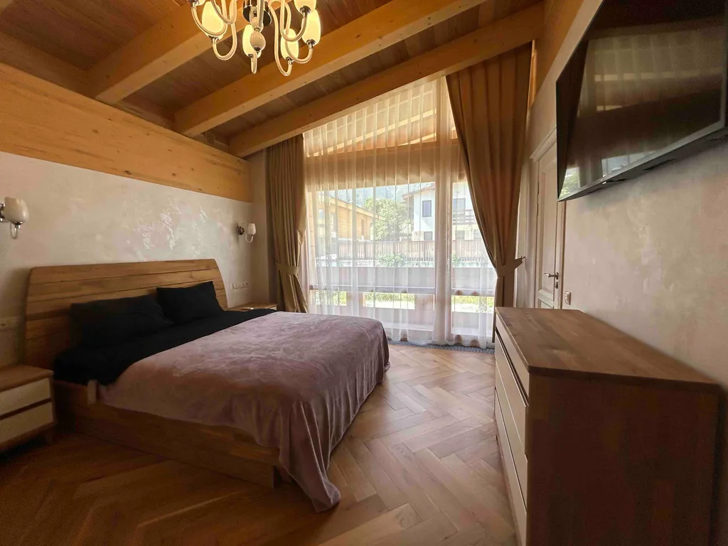 Коттедж Шале с бассейном и баней — Красная Поляна