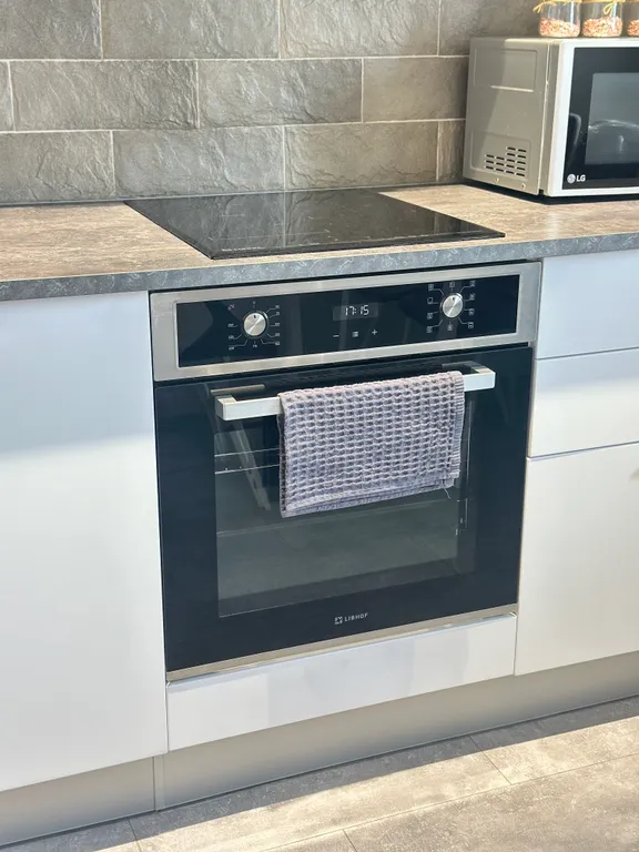 Чистая новая видовая квартира с шикарным ремонтом и всеми удобствами