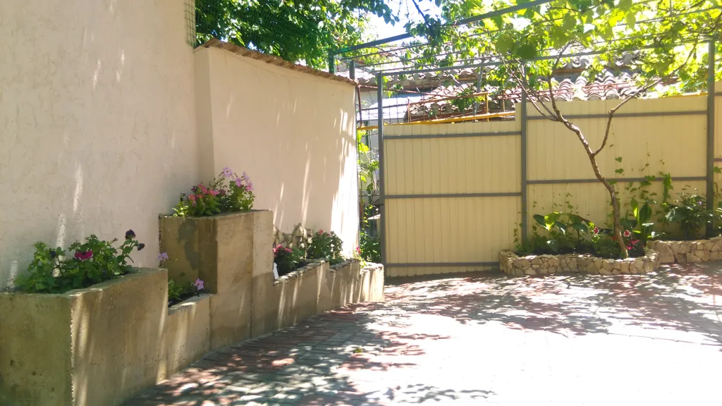 Уютная студия в центре с двориком