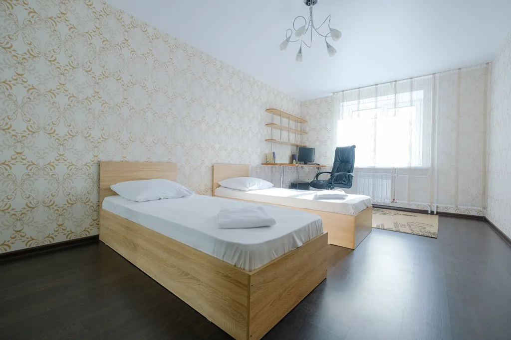 Трёхкомнатная квартира возле Дворца Спорта