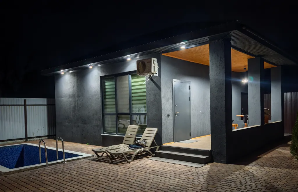 Коттедж Дом с баней и бассейном — аренда посуточно в Энгельс