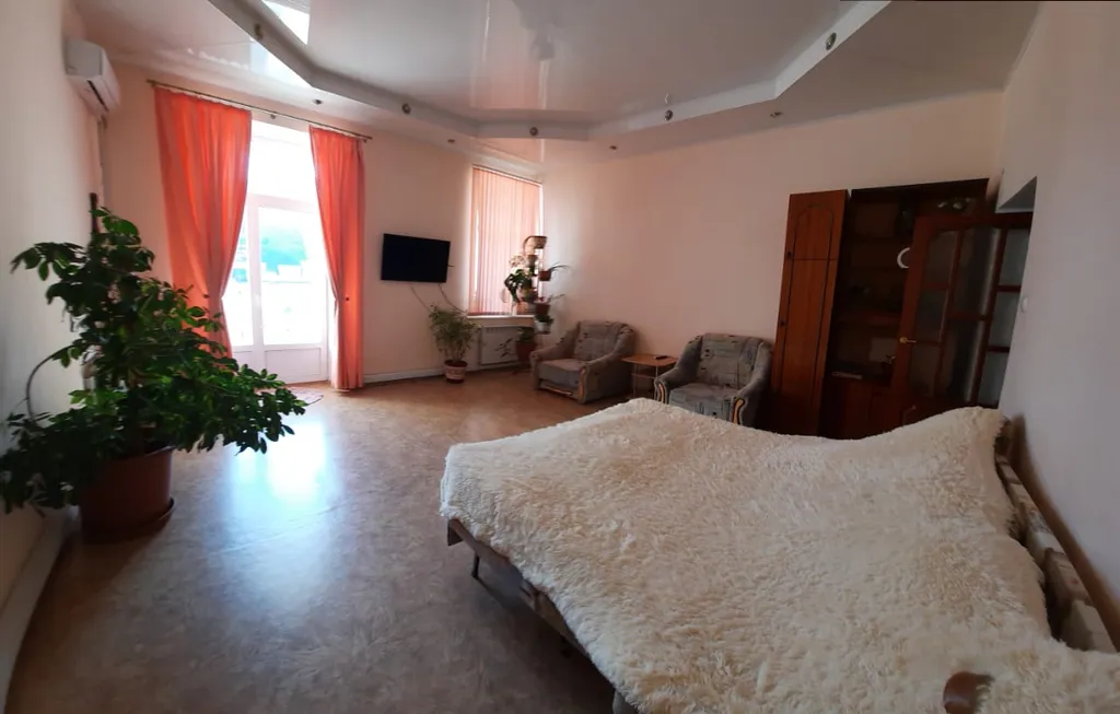 Квартира на набережной с видовой лоджией