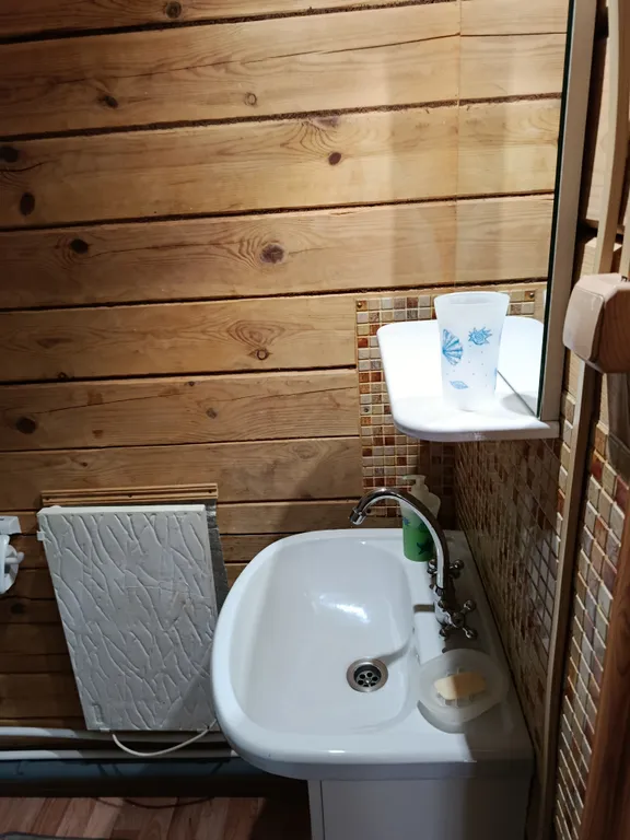 Дом на берегу озера Велье