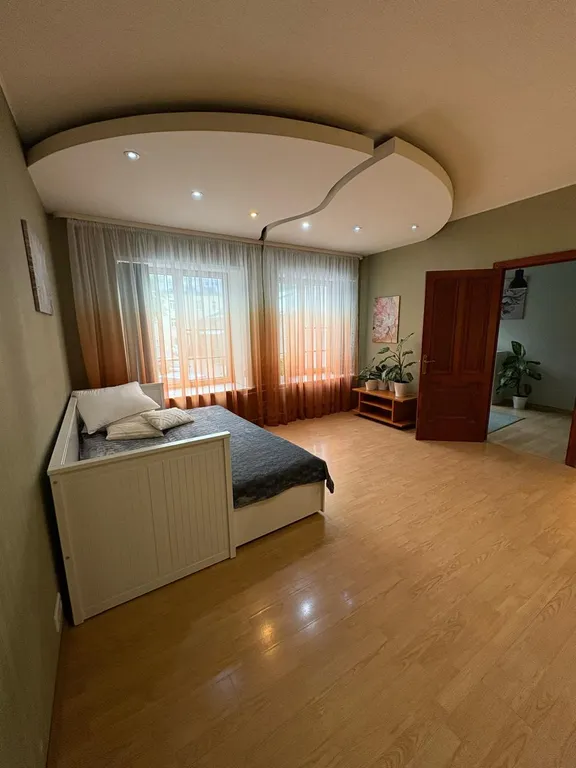 Просторная квартира в самом центре города — аренда посуточно в Выборг