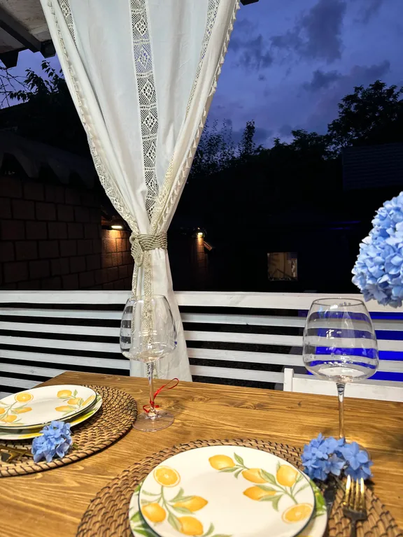 Уютный дом с бассейном и печью