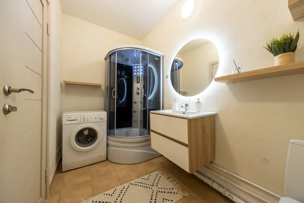 Квартира Стильная квартира с удачным расположением, вблизи краевой больницы. — Красноярск