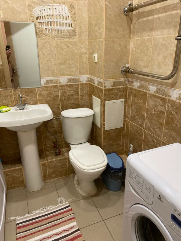 Квартира Квартира Недорогое жилье для гостей города рядом с Дирижаблем около метро — Екатеринбург