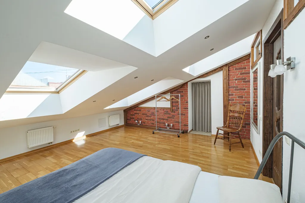 Мансарда у Эрмитажа с балконом