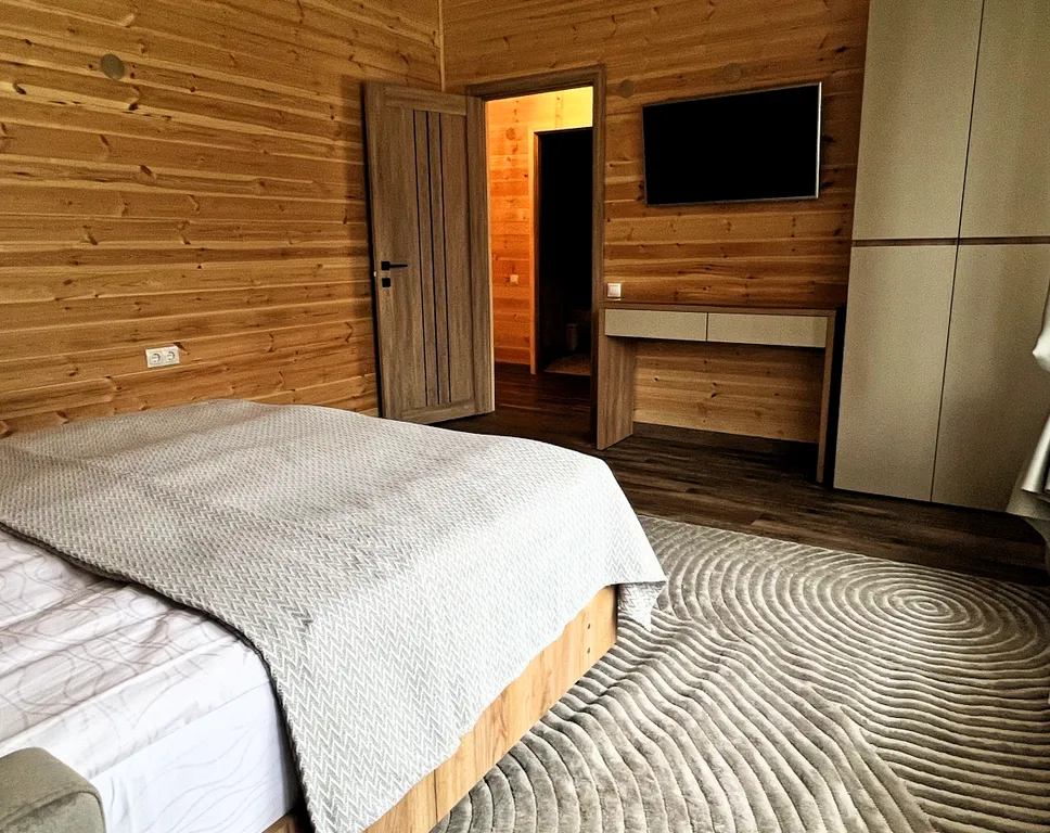 Просторный коттедж с тремя спальнями