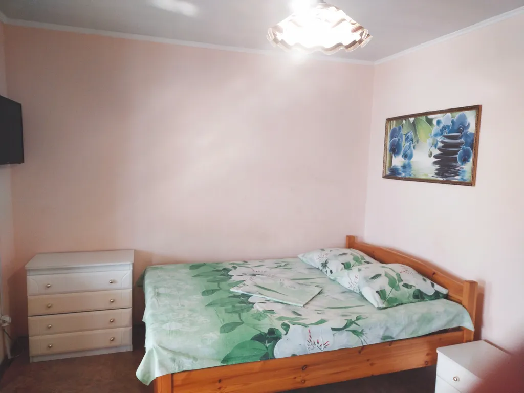 Квартира Двухкомнатный номер — аренда посуточно в Голубицкая