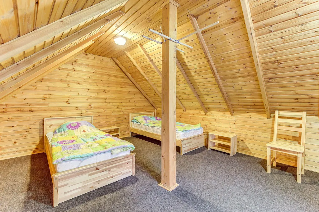 Коттедж Уютный Таунхаус для небольшой семьи рядом с лесом и озером — Беличье