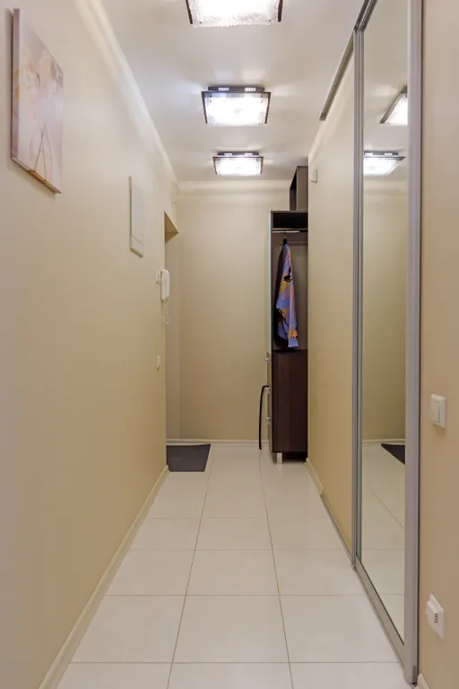 Современная квартира у Площади Славы