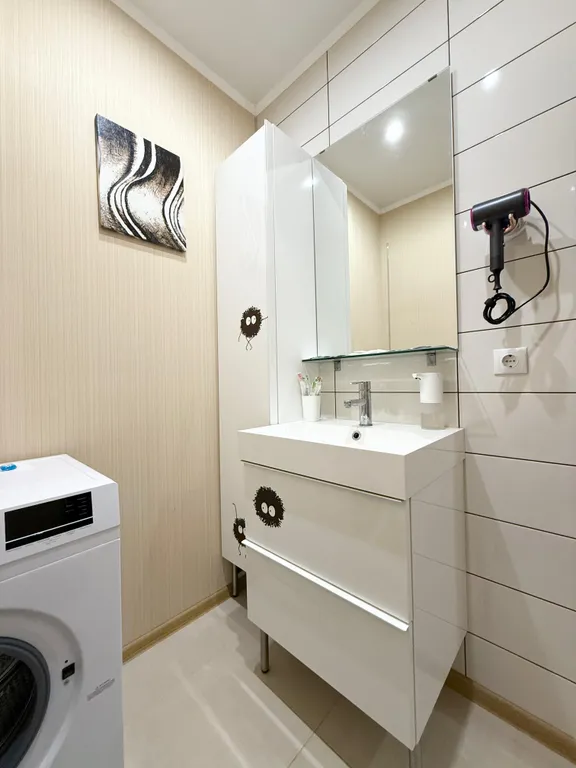 Двухкомнатная квартира возле торгового квартала