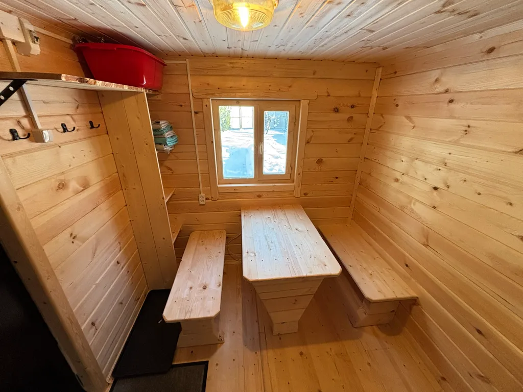 Дом с 3 спальнями и Баней у Медного озера