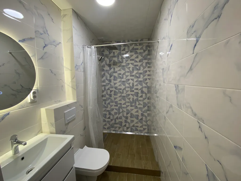 Дом с прудом у леса с хвойным оазисом в 3 км от ГЛЦ Абзаково до 8 гос.