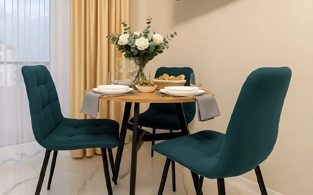 Студия с балконом и видом на море