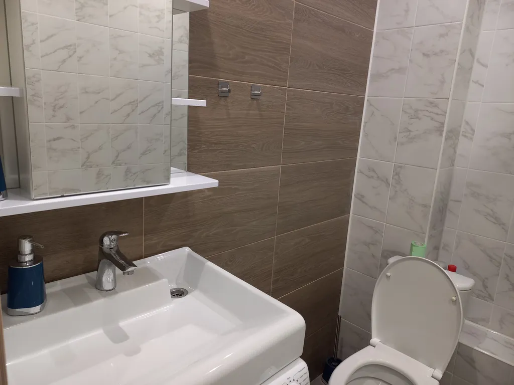 Квартира у Теннисной академии и Ледового