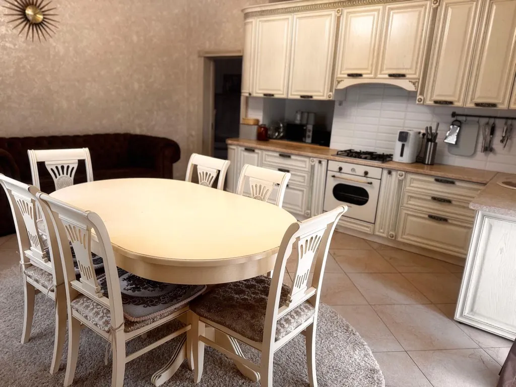 Большой дом с видом на Олимпийский парк