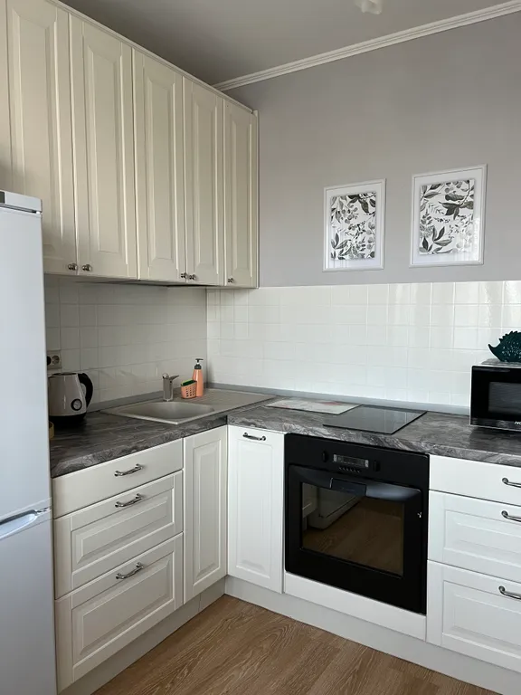 Квартира Уютная квартира в благоустроенном районе с видом на церковь — Лобня