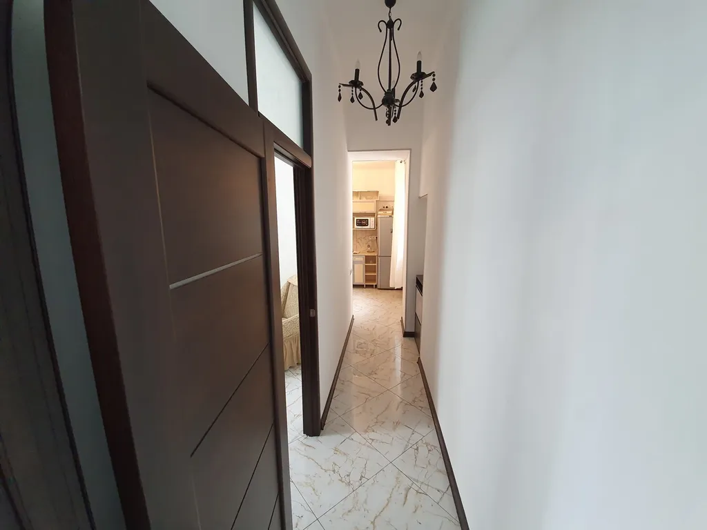 Домик с чудным зелёным двориком