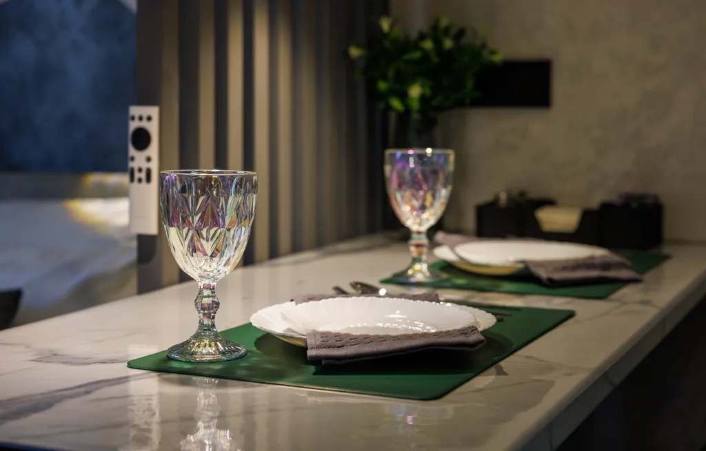 Уютная кино-студия с проектором