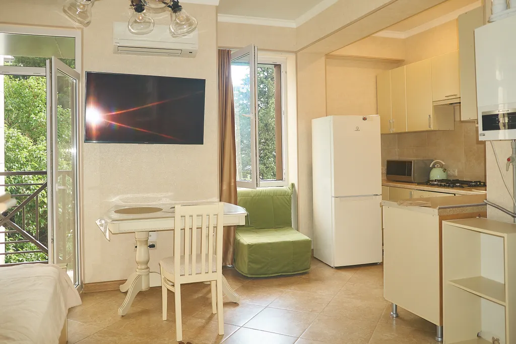 Роскошная студия у моря в самом центре