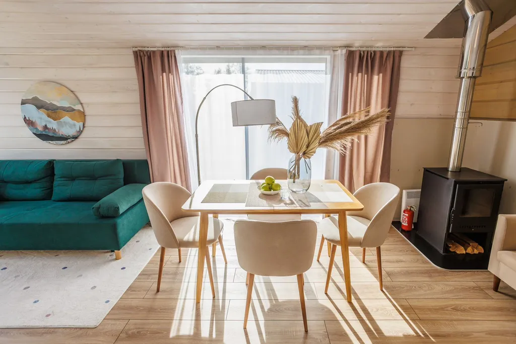 Дом Мая у озера с баней на дровах