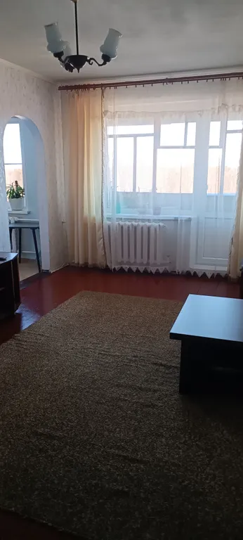 Счастливая матрешка у вокзала Исакогорка