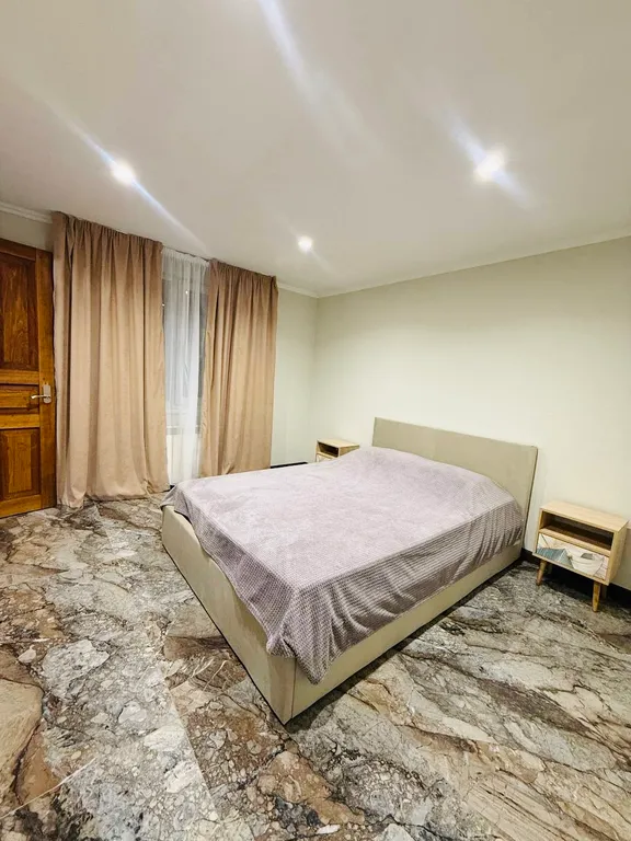 Уютная просторная квартира на 1 этаже частного дома с видом на горы