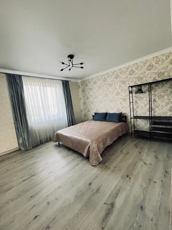 Дом с баней, джакузи и летним бассейном