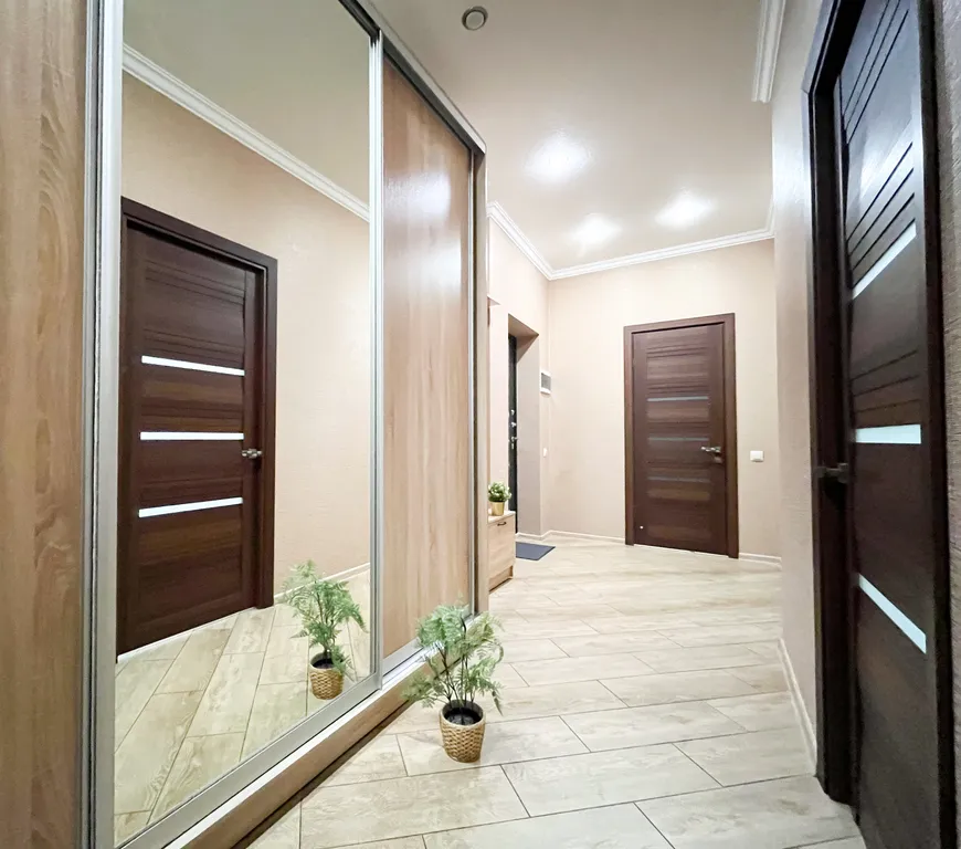 Огромная квартира в элитном доме самый центр города