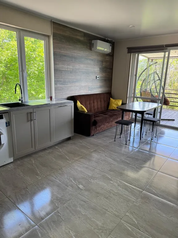 Частный дом рядом с Византийским храмом