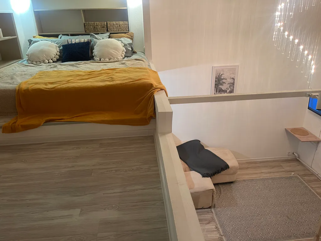 Квартира Двухуровневая студия на спортивной — аренда посуточно в Владивосток