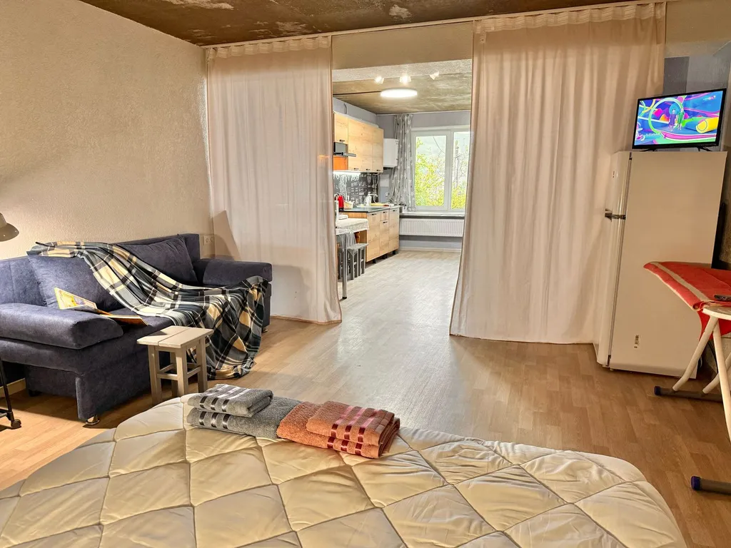 Квартира Новая студия в тихом местечке, зелень, пенье птиц, горы и море — Варваровка