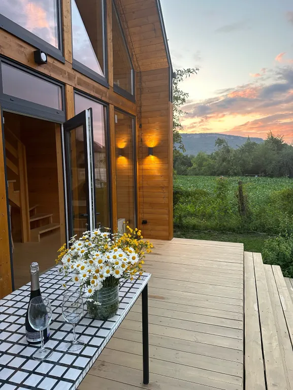 Барнхаус с чаном и бассейном