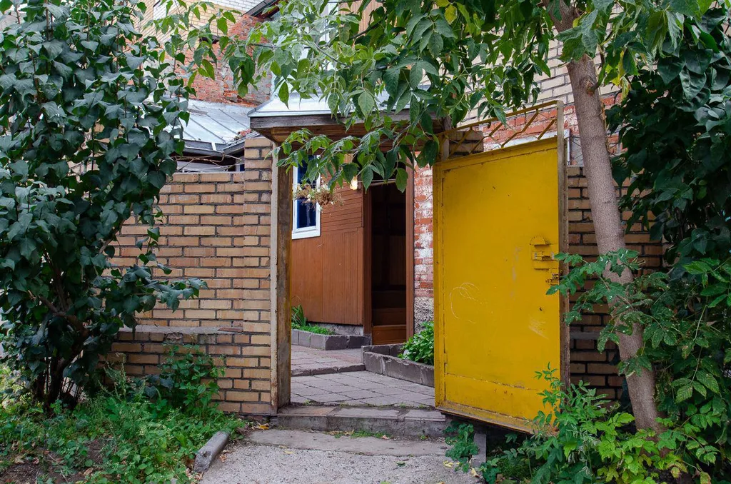 Уютный дом в центре города