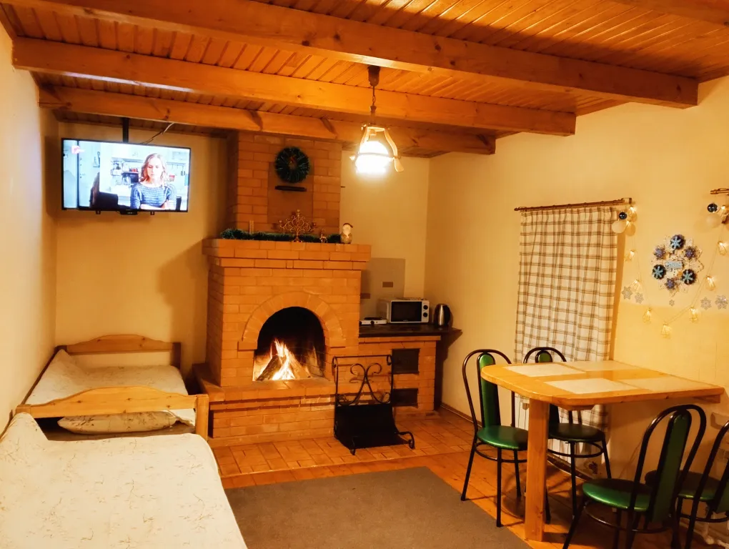 Загородный дом с баней и камином