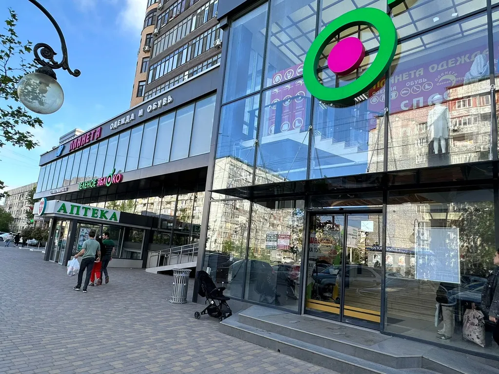 Уютная светлая квартира у моря с красивым видом из окон