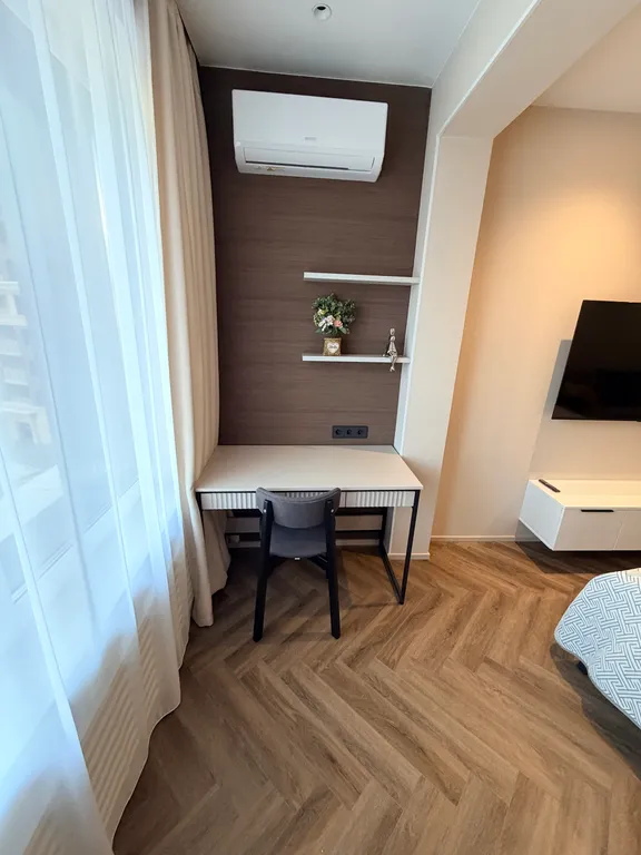 Современная студия в новом доме