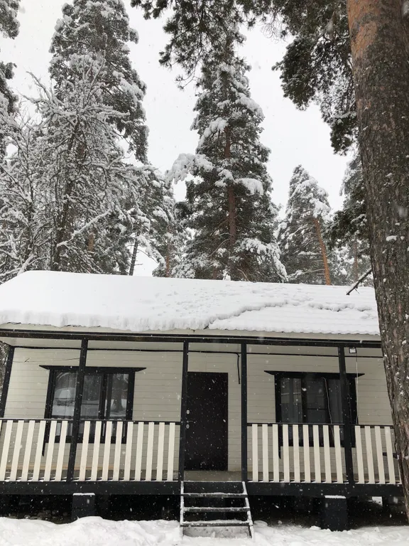 2х комнатный дом в сосновом бору с видом на горы и лес