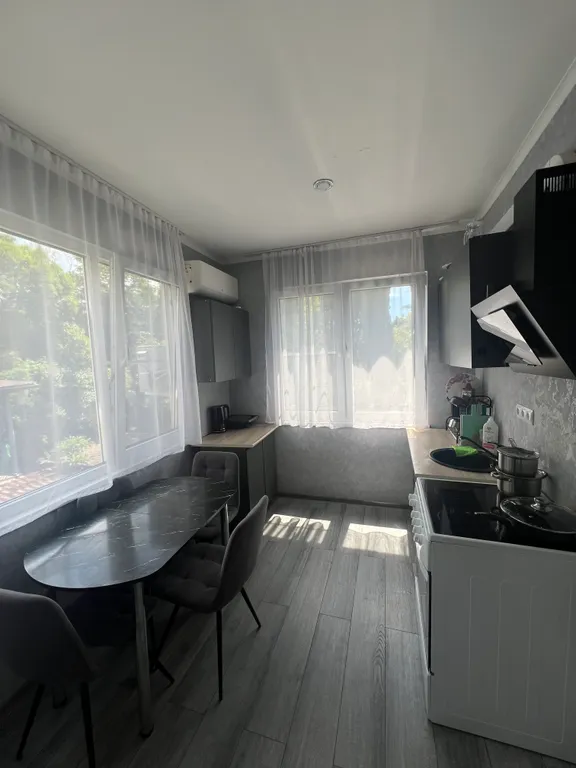 Просторная квартира рядом с морем — аренда посуточно в Гагра