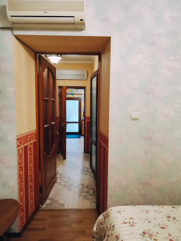 Коттедж Квартира в центре набережной у моря, в отдельно стоящем доме — Ялта