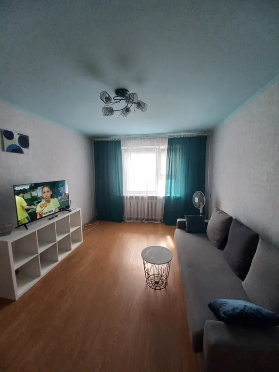 Большая квартира возле ТЦ Тринити