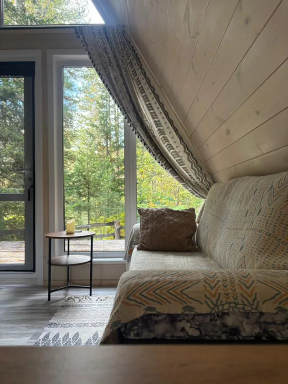 Атмосферный дом шале с видом на лес